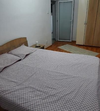 Apartament La Denis Birlad Luaran gambar